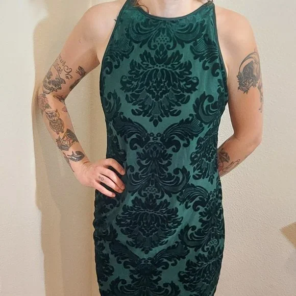 B. Darlin Emerald Green Velvet Burnout Mini Cocktail Dress, Size 13/14